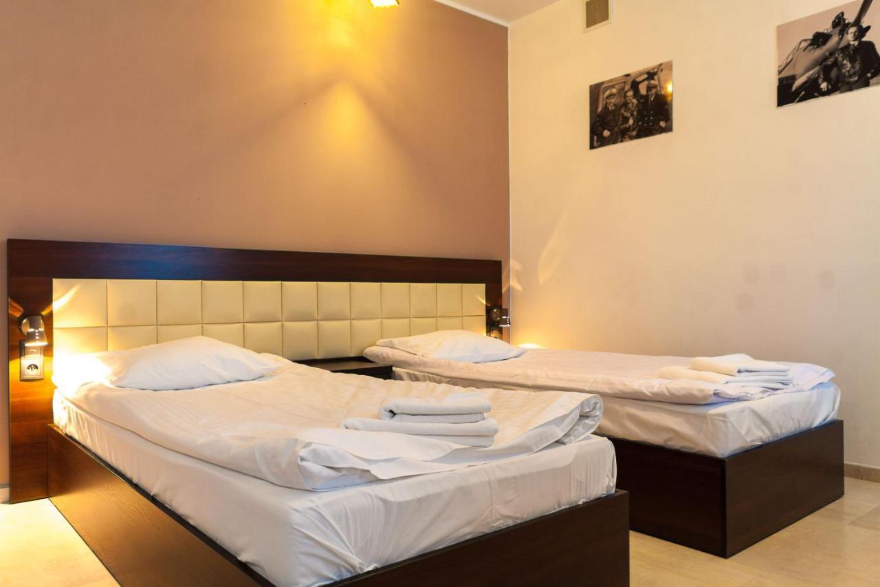 Avion Hotel Świdnik Eksteriør billede